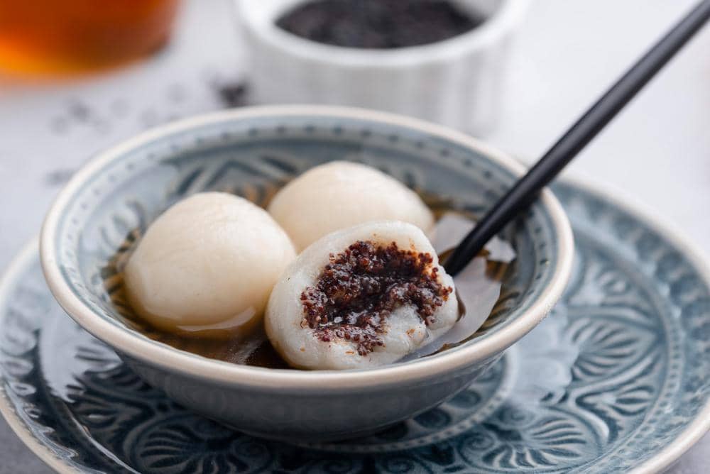 Resep Tang Yuan Isi Cokelat Kacang, Lembut dan Legit!
