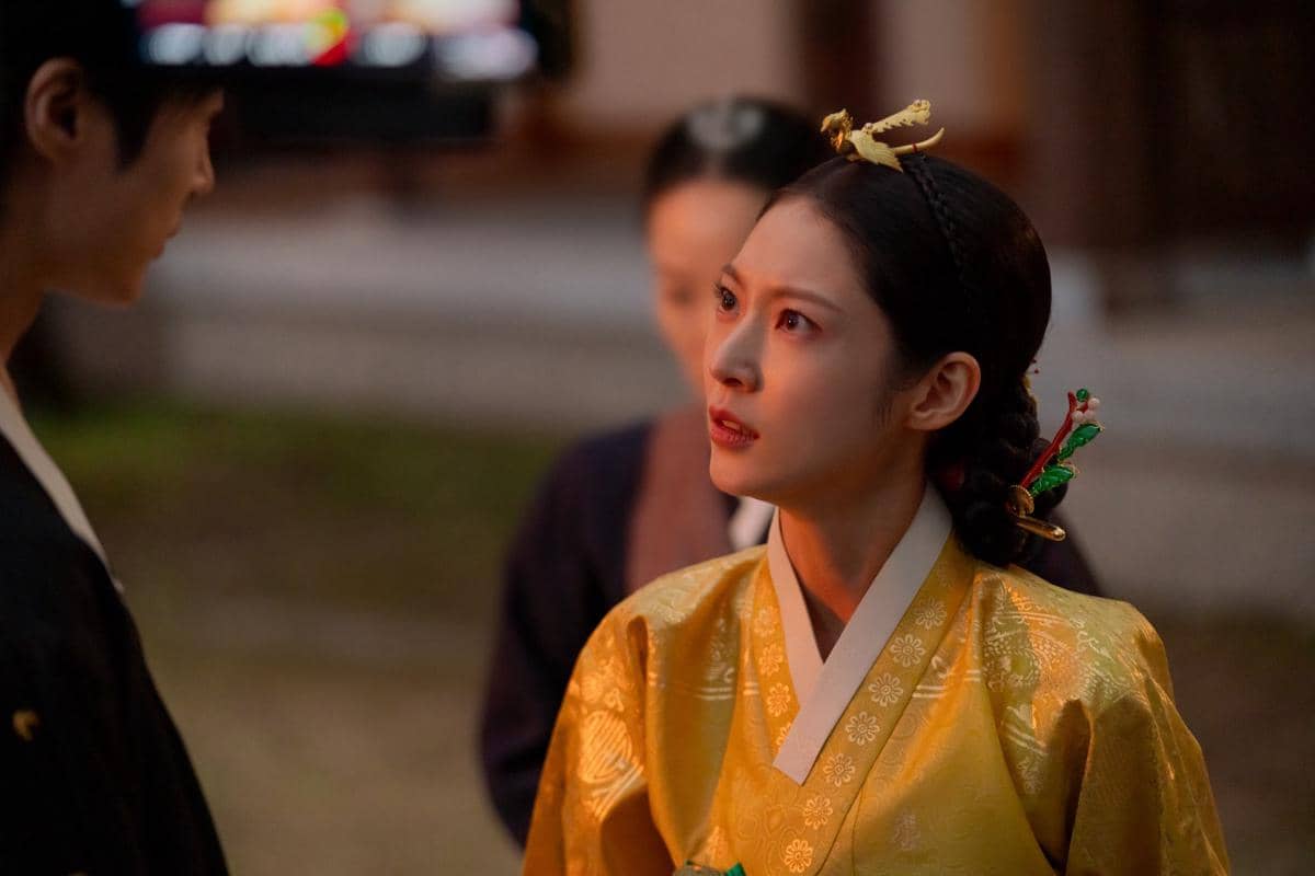 Gong Seung Yeon di Perfect Crown