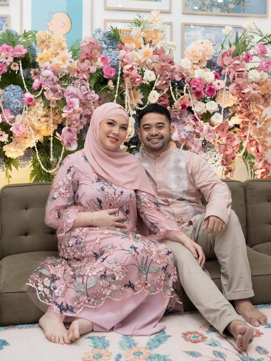 potret tasyakuran kehamilan istri Ryan Adriandhy