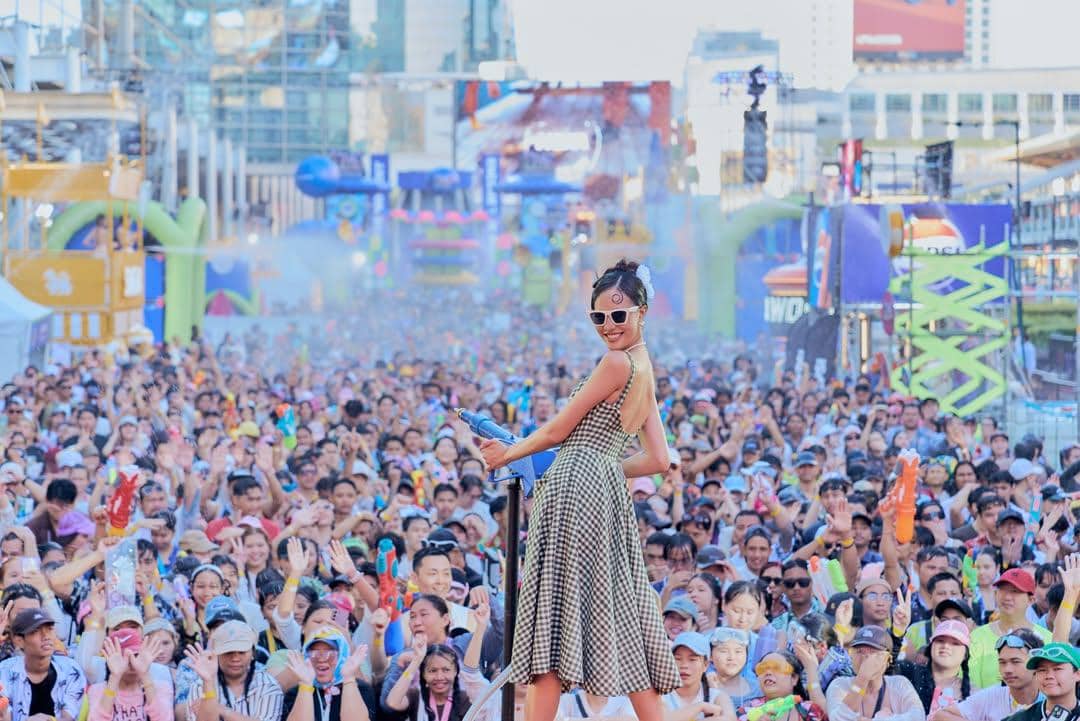 potret Miss World 2025 Opal Suchata rayakan Festival Songkran Thailand