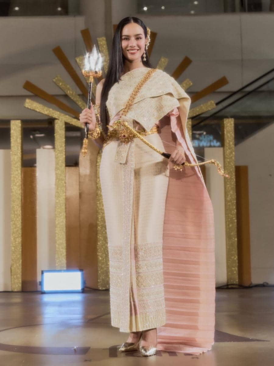 potret Miss World 2025 Opal Suchata rayakan Festival Songkran Thailand