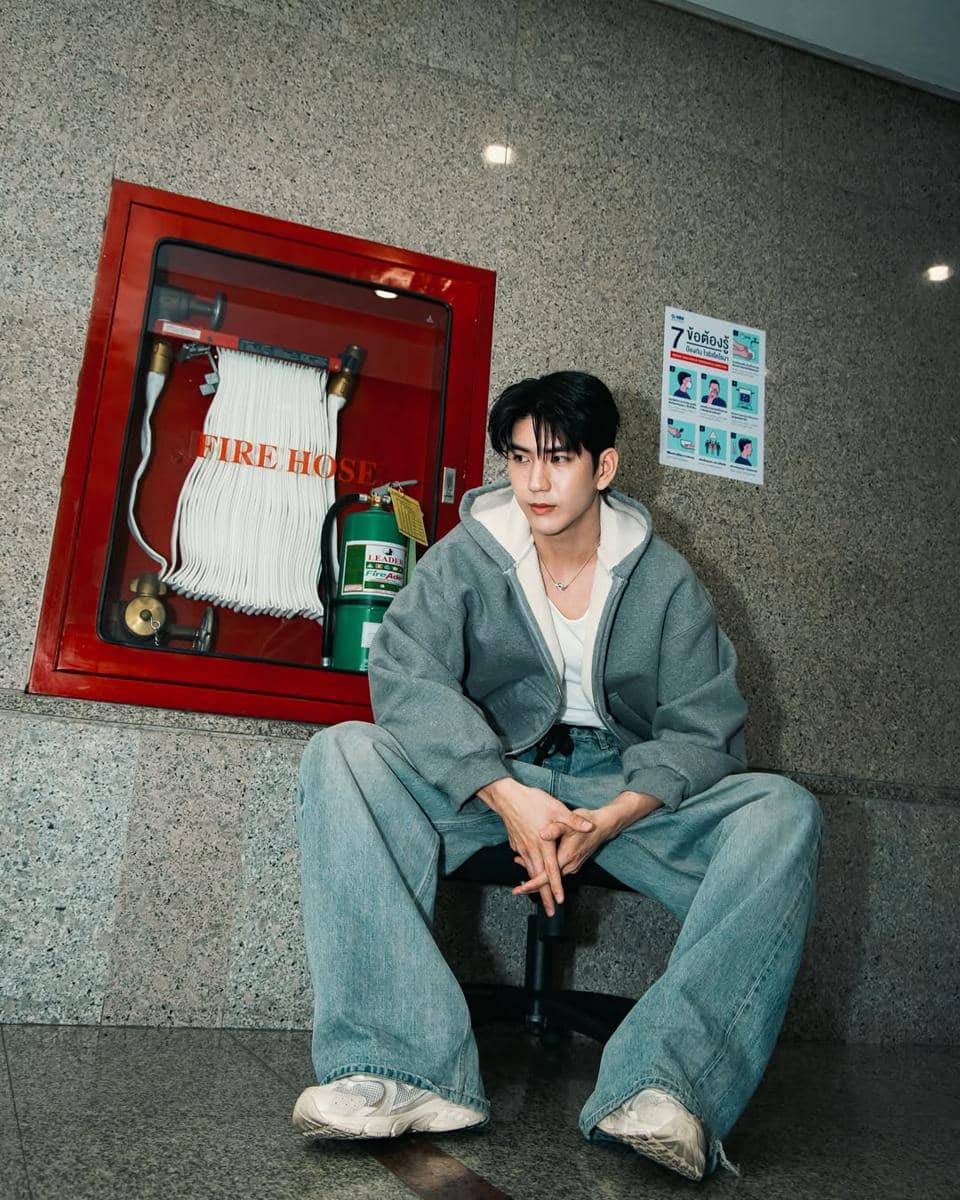 OOTD Sneakers ala Sea Tawinan