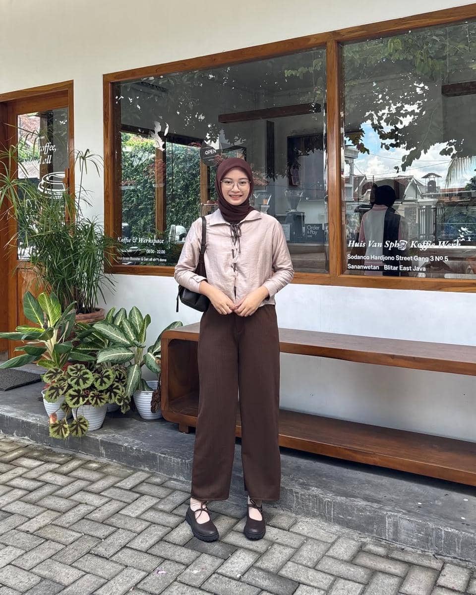 OOTD Nuansa Cokelat ala Lutvy Putri