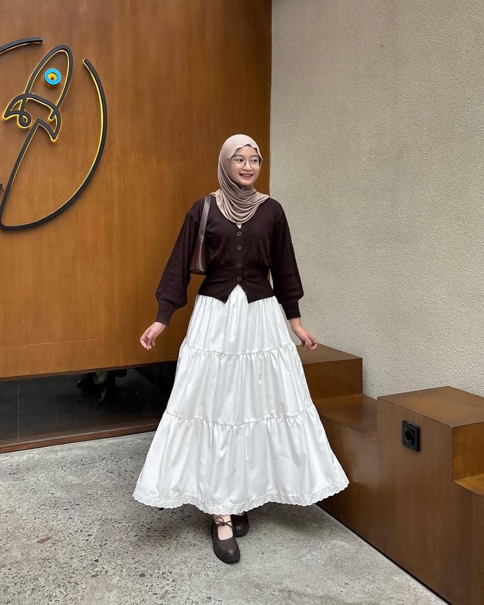 OOTD Nuansa Cokelat ala Lutvy Putri