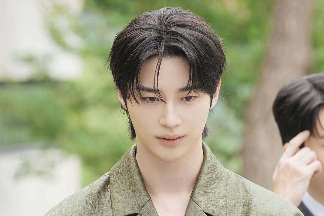 I An (Byeon Woo Seok) dalam drakor Perfect Crown 