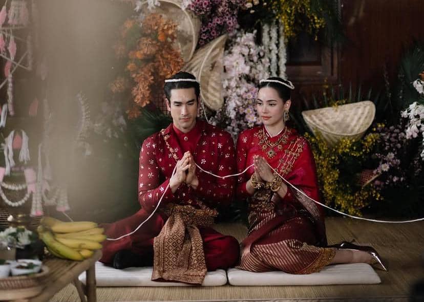 7 Momen Hangat Pernikahan Nadech Kugimiya dan Yaya Urassaya