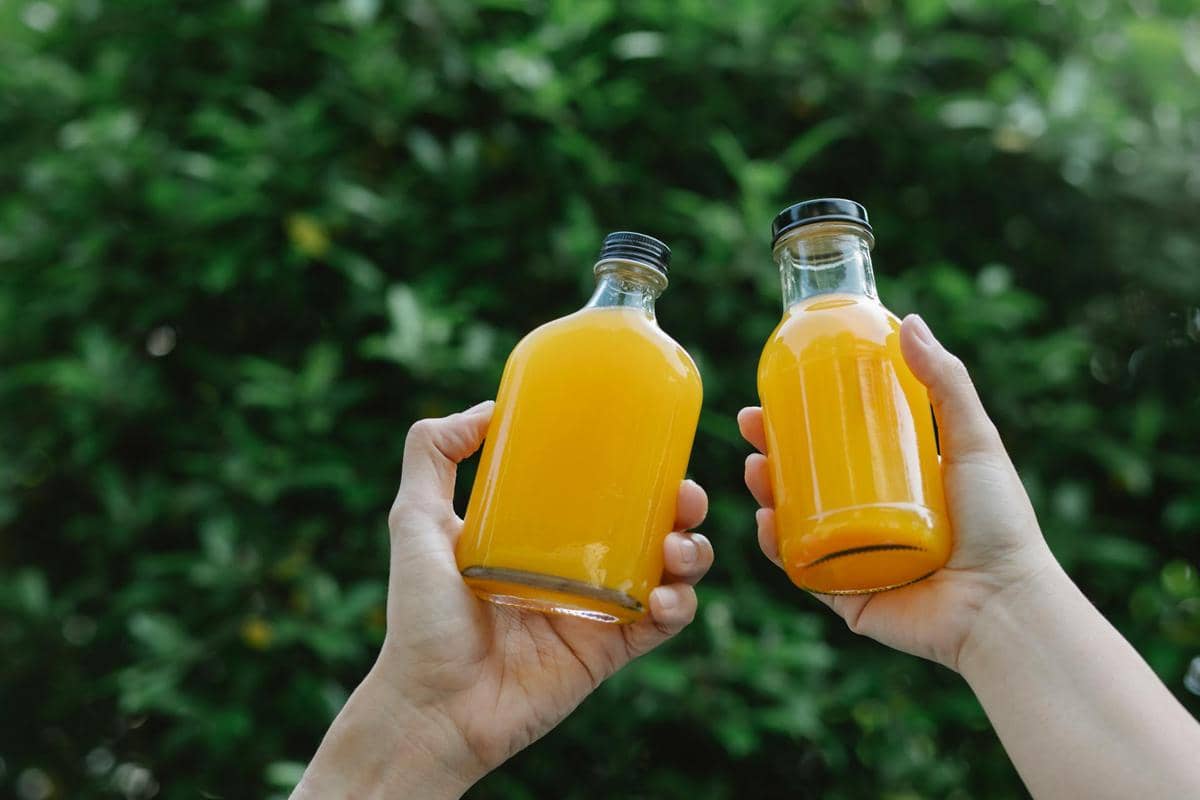 ilustrasi minuman dalam botol
