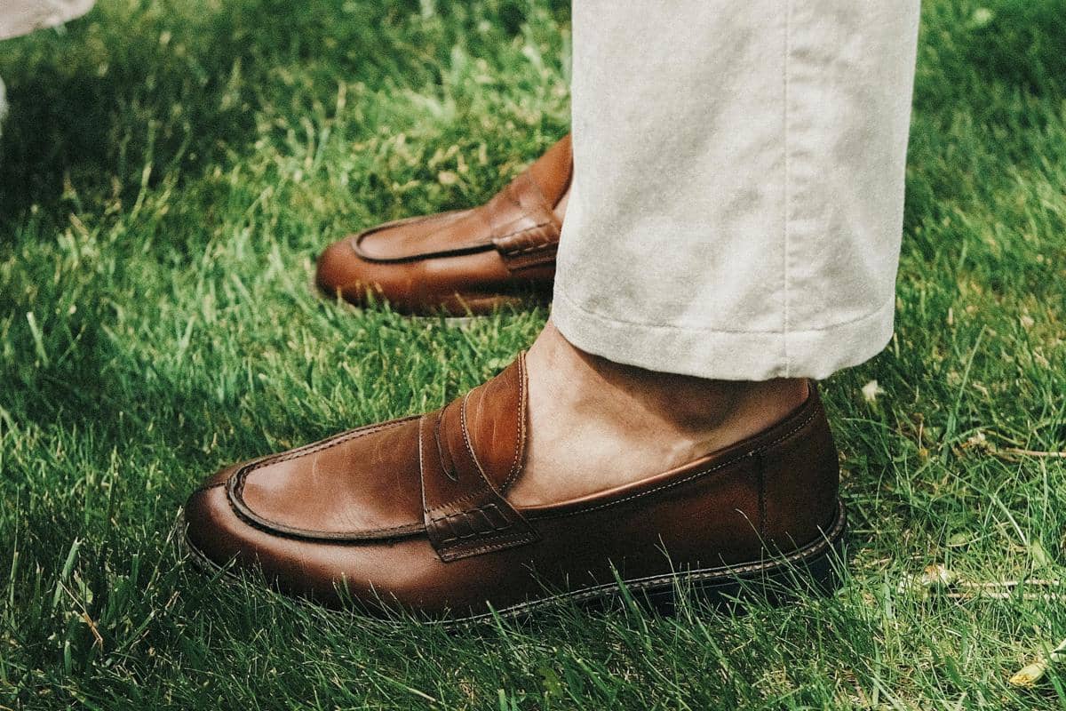 ilustrasi sepatu old money 