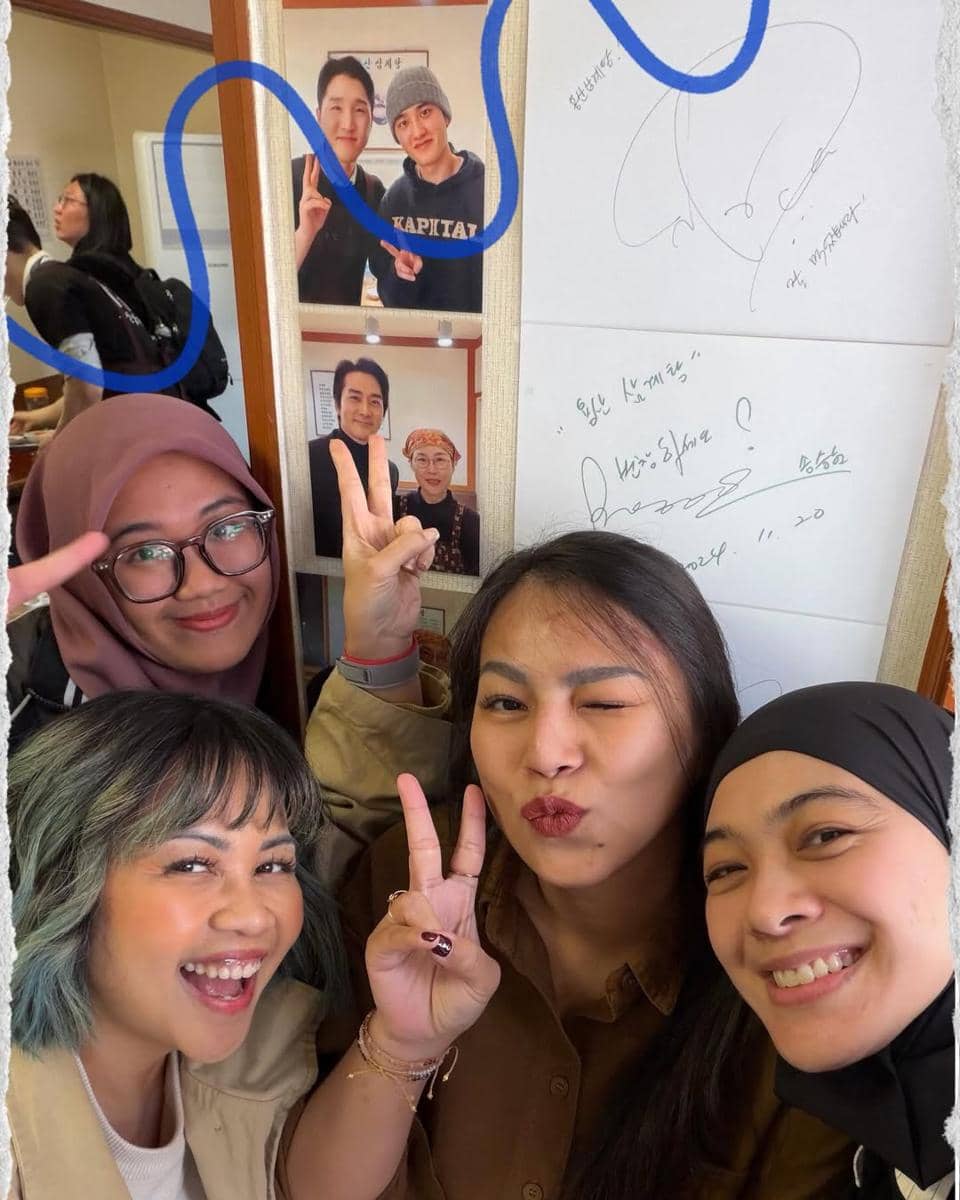 Dian Ayu Lestari jalan-jalan di Seoul saat musim semi