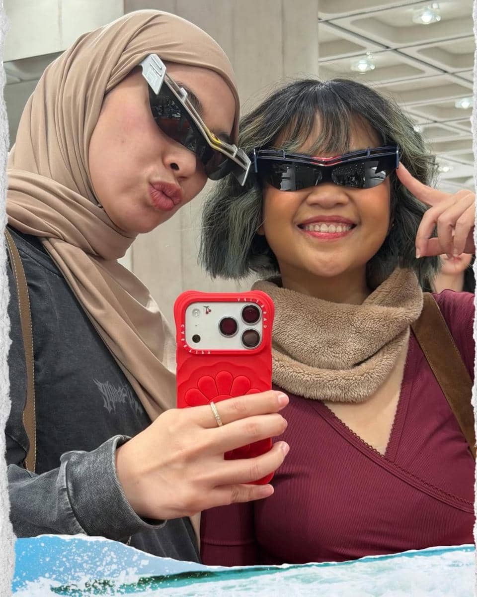 Dian Ayu Lestari jalan-jalan di Seoul saat musim semi