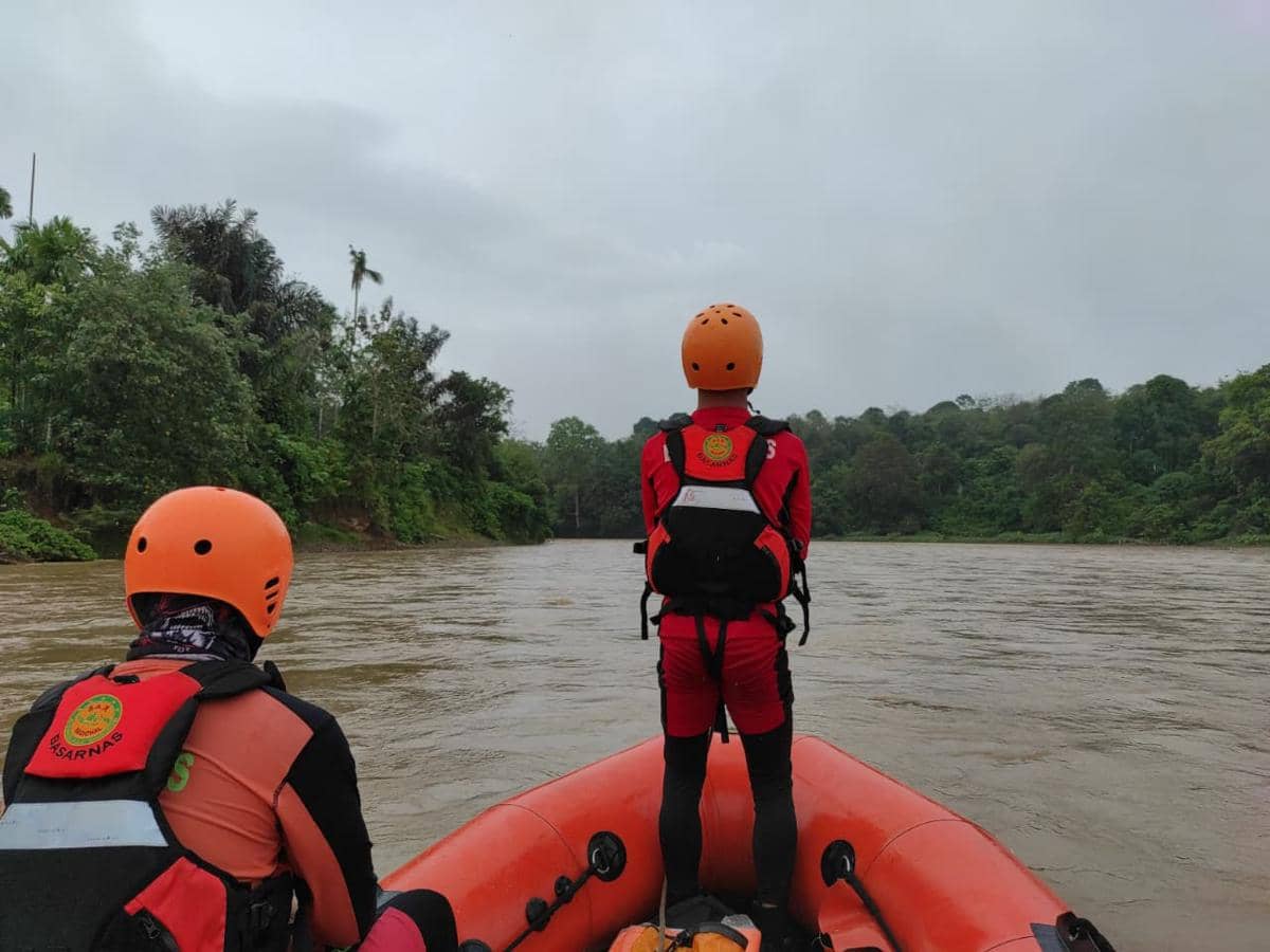 Anak di Bawah Umur Hilang Terseret Arus Sungai Rawas di Muratara