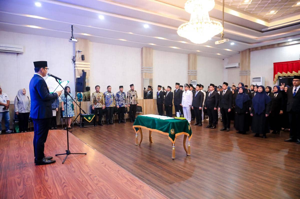 Wali Kota Medan Lantik 76 Pejabat Eselon II, Berikut Nama-namanya