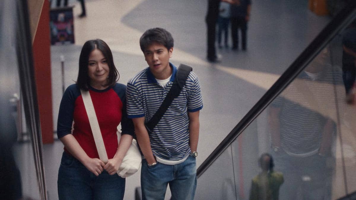 Bernadya dan Iqbaal Ramadhan di MV Rabun Jauh