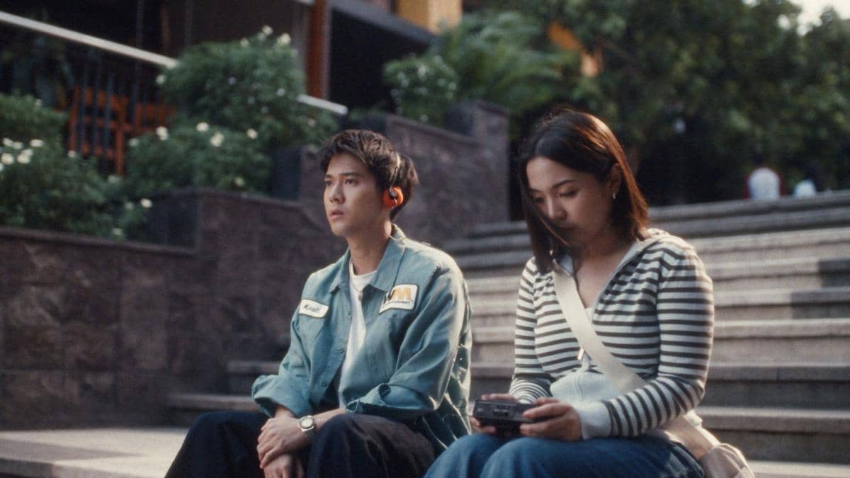 Bernadya dan Iqbaal Ramadhan di MV Rabun Jauh