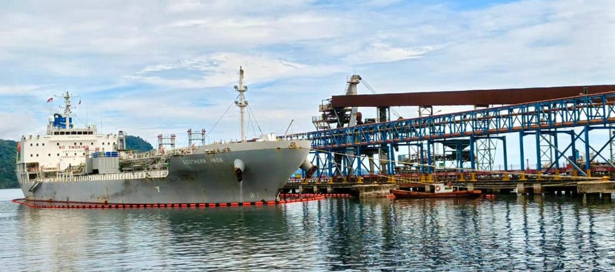 Pelabuhan Teluk Bayur Layani Kirim 18 Ribu Ton Produk Turunan Sawit ke Pakistan