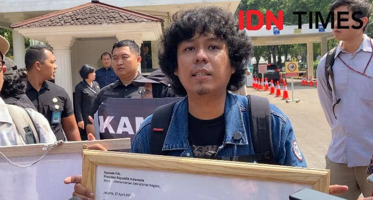Koalisi Sipil Aksi di Istana, Serahkan Surat Andrie Yunus ke Presiden