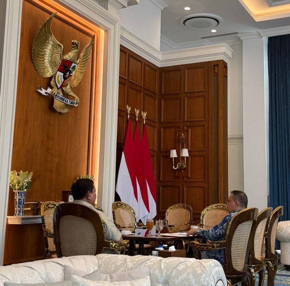 Presiden Prabowo menerima Wakil Ketua DPR RI, Sufmi Dasco Ahmad di Istana Merdeka (Instagram.com@sekretariat.presiden)