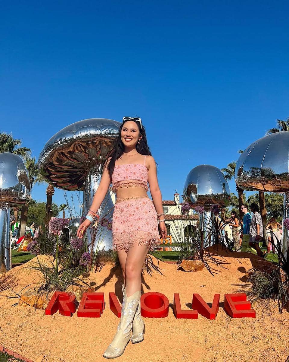 OOTD Konser ala Yuyi Chua, Ada untuk Coachella