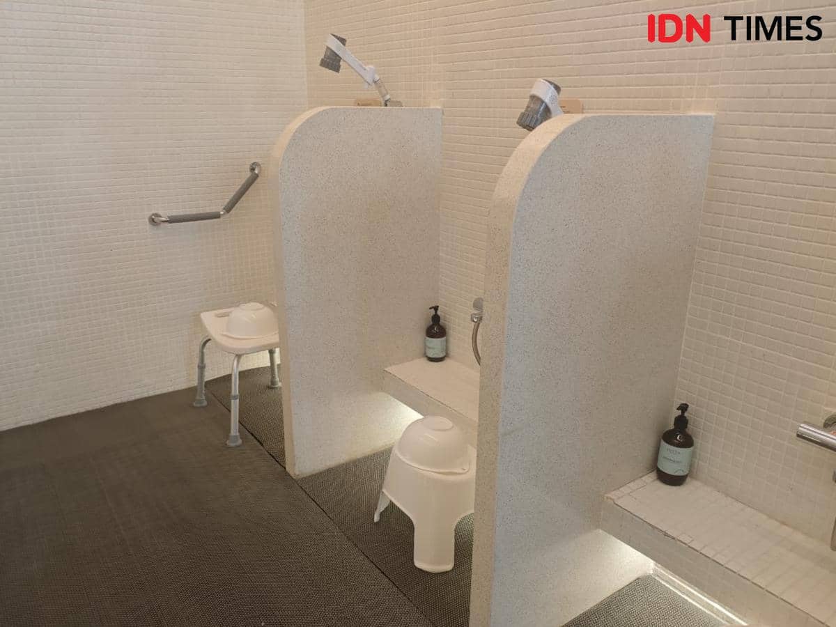 Japanese Inspired Seated Bathing di JUVIA Wellness & Spa