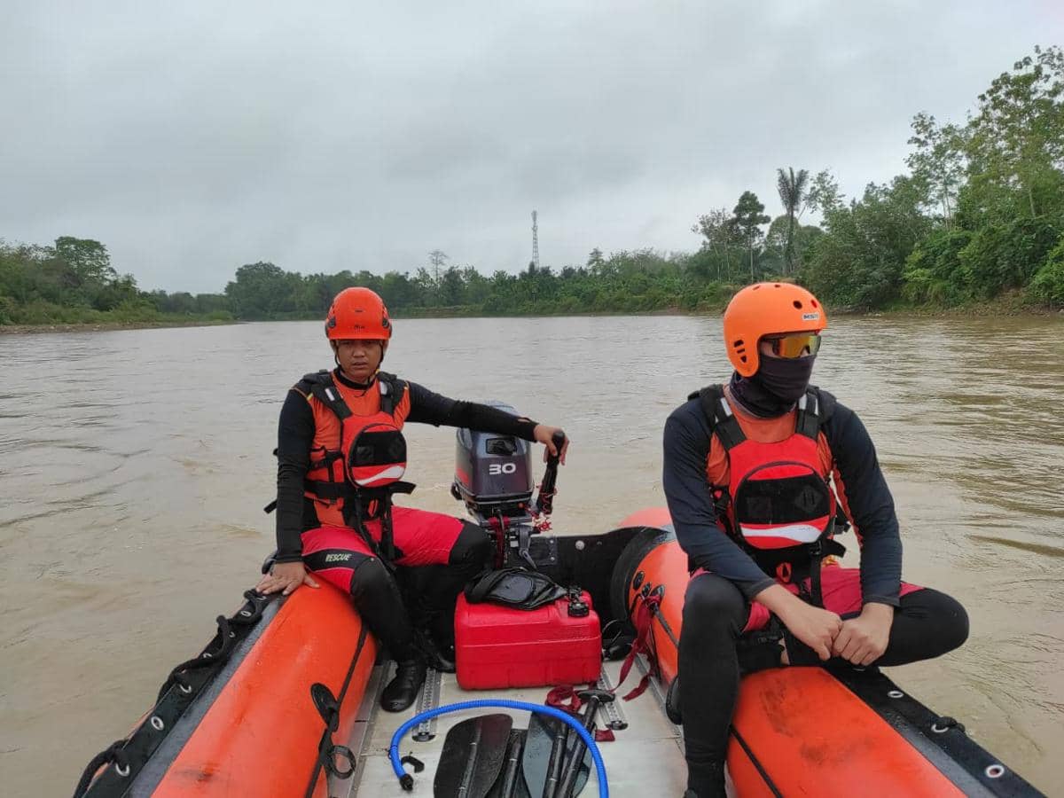 Proses pencarian korban hilang di Sungai Rawas, Musi Rawas Utara (Muratara)