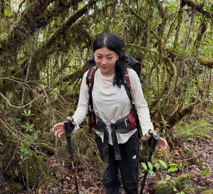 Wendy Walters mendaki Gunung Leuser