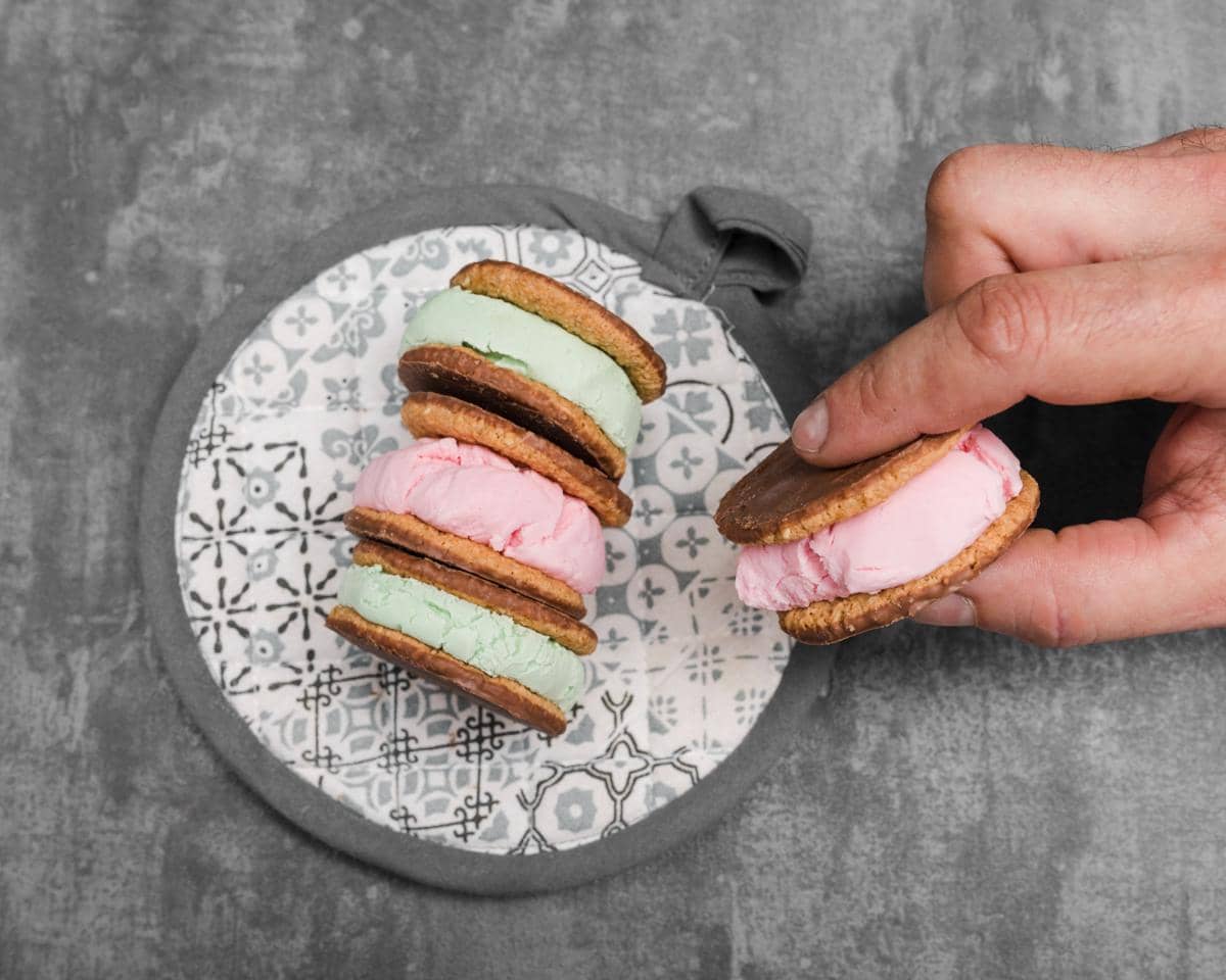 6 Tips Memulai Usaha Es Krim Rumahan, Cepat Laku dan Untung Besar!