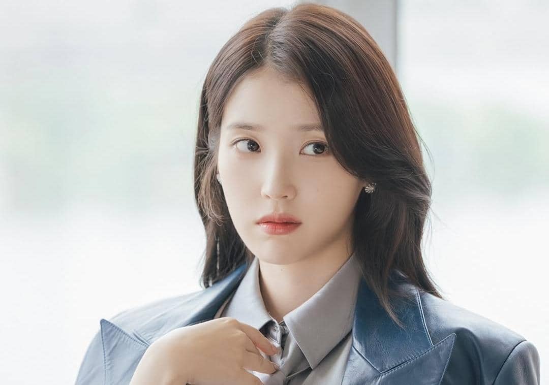 IU di drama Perfect Crown