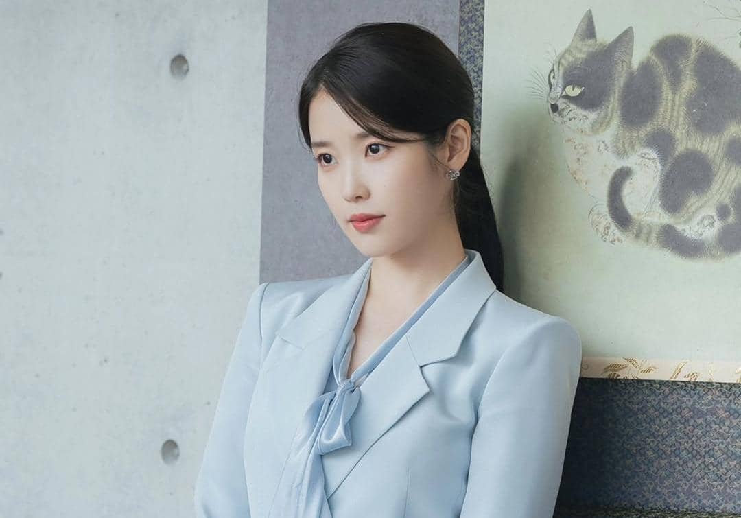 IU di drama Perfect Crown