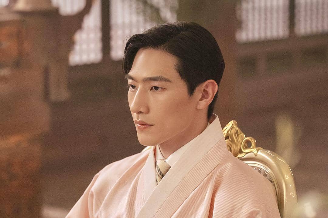 Min Jung Woo (Noh Sang Hyun) dalam drakor Perfect Crown 