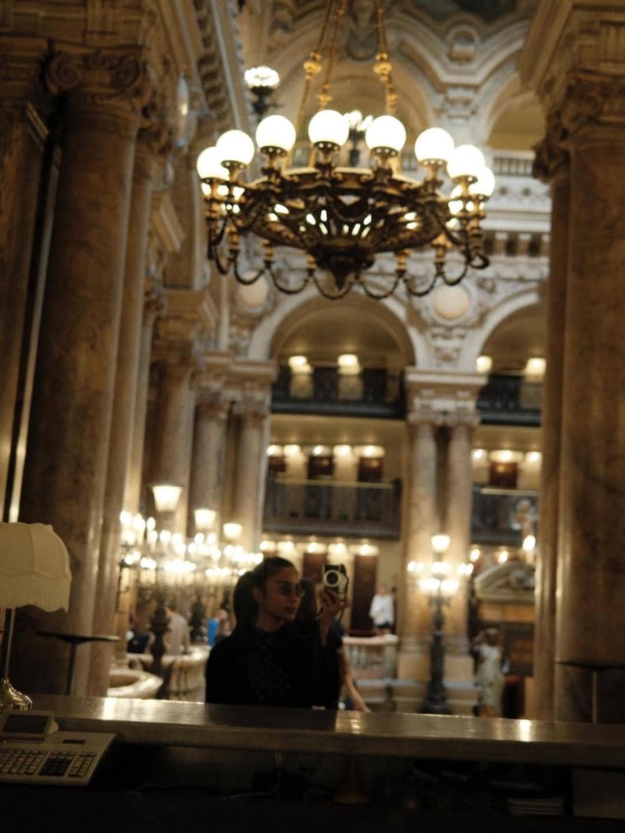Azizah Salsha ke Palais Garnier di Paris