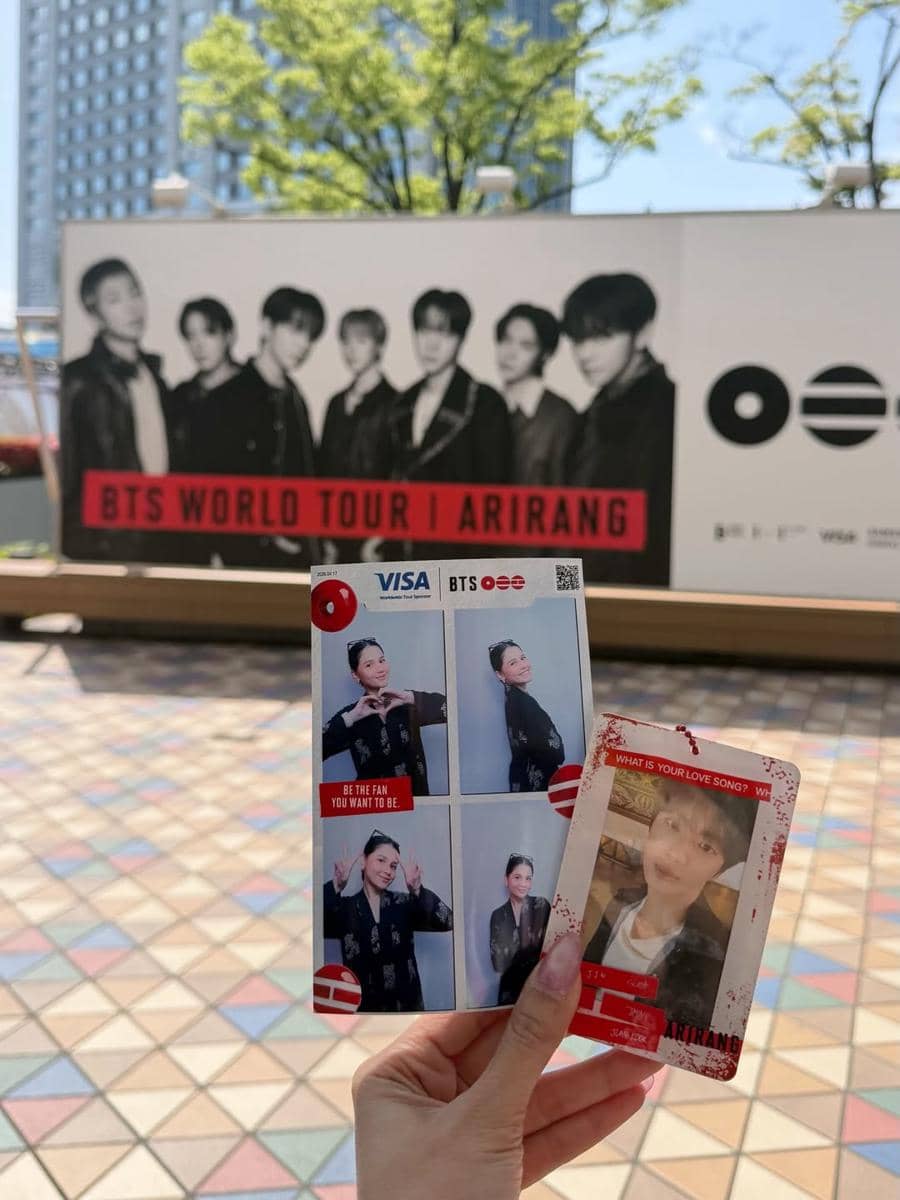 Yunita Siregar nonton konser BTS di Jepang