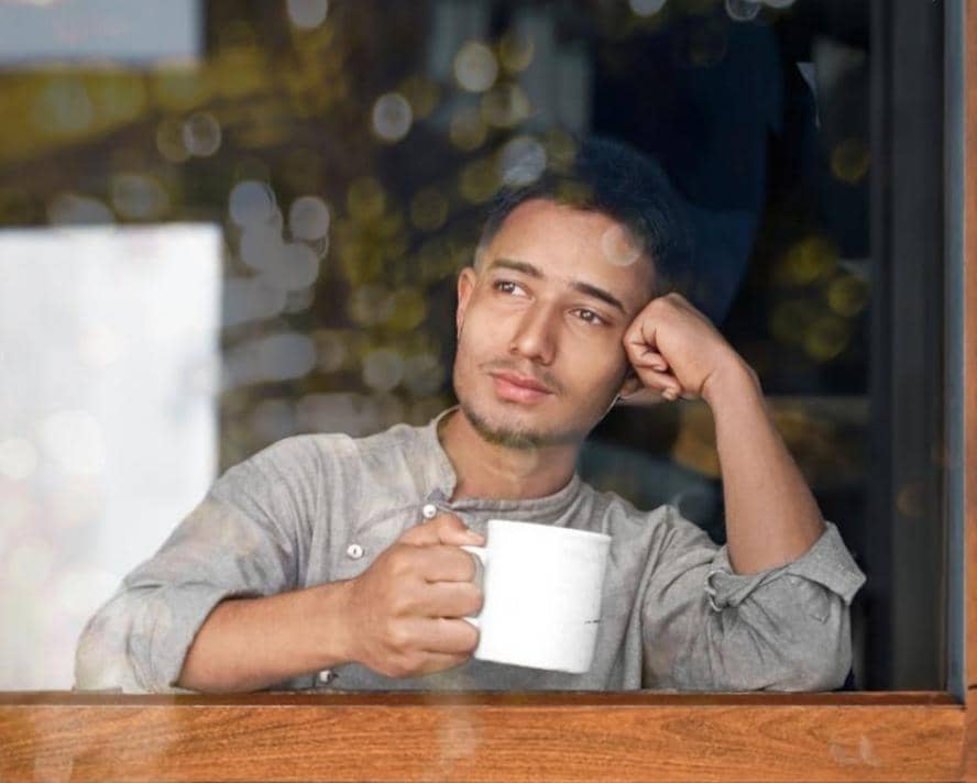 ilustrasi kamu terlalu menggantungkan kebahagiaan padanya