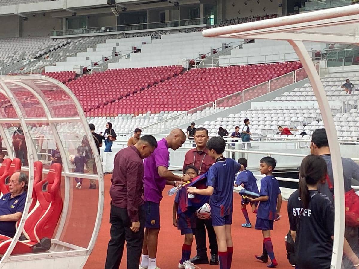 Patrick Kluivert siap warnai Clash of Legends 2026