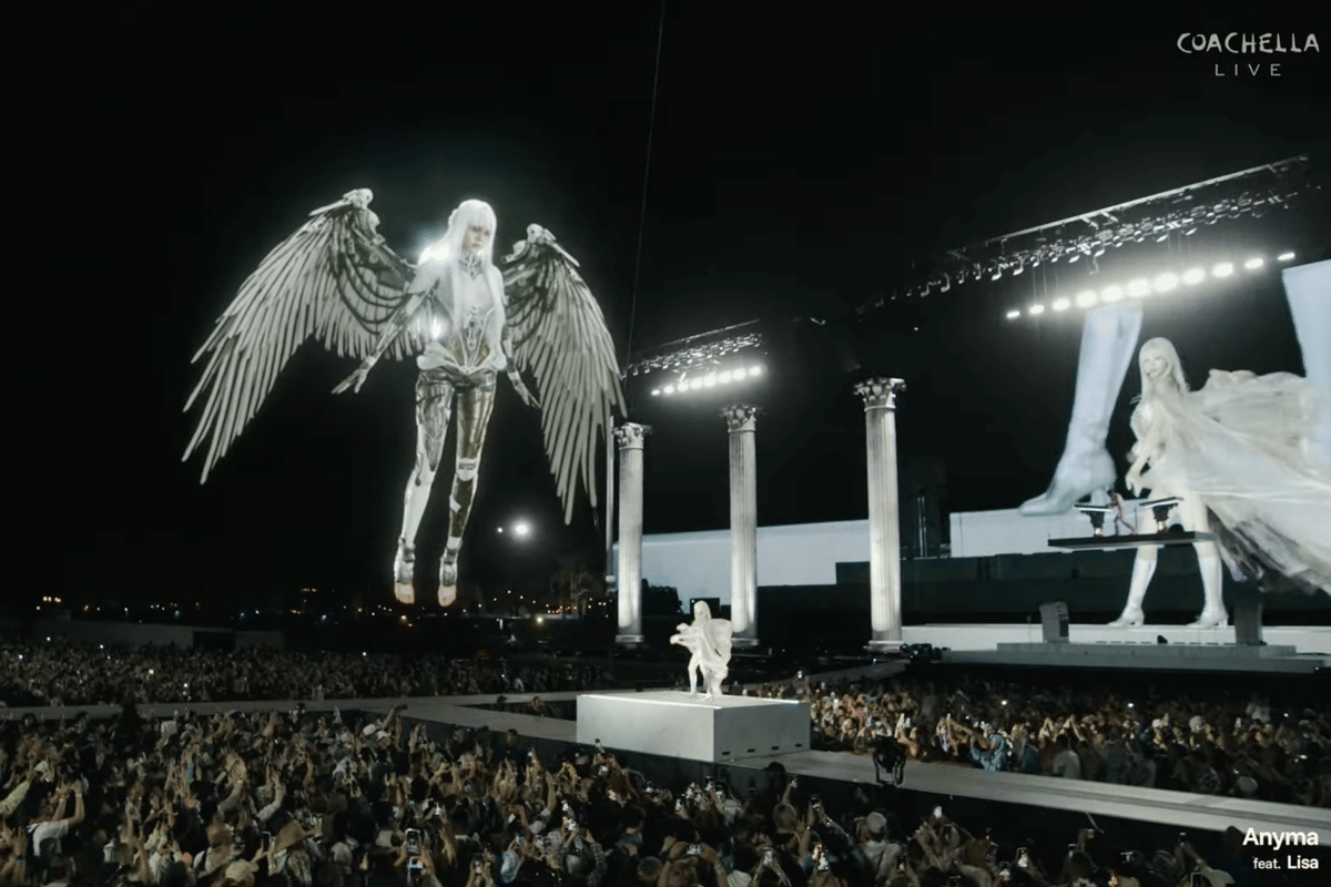 Lisa BLACKPINK di Coachella 2026 bareng Anyma (youtube.com/Coachella)