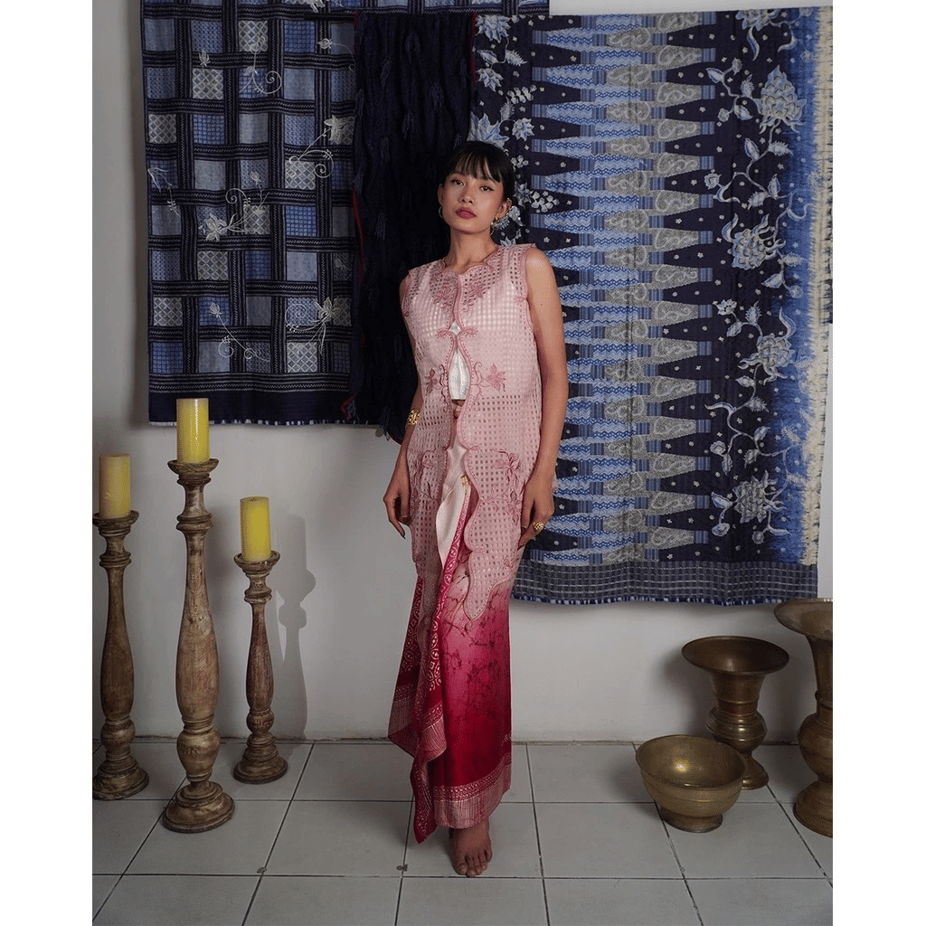 Kebaya Vest Anggrek Bulan by Boolao