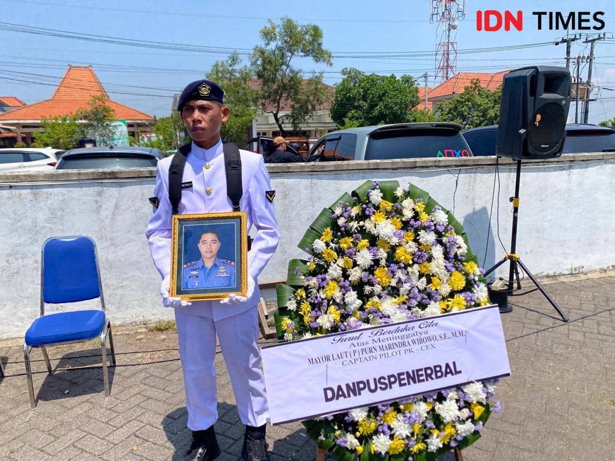 Sosok Pilot Kapten Helikopter PK-CFX Dikenal Setia Kawan-Murah Senyum