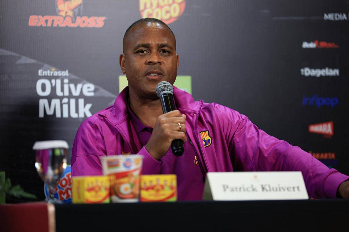 Patrick Kluivert siap warnai Clash of Legends 2026