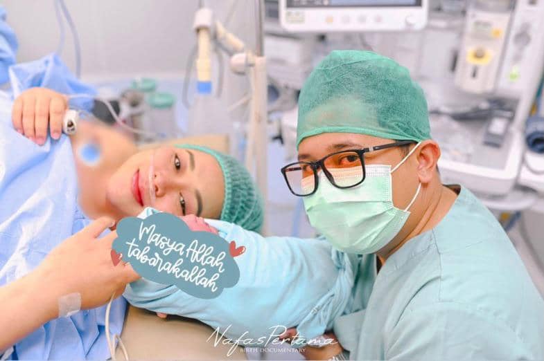 Adik Ayu Ting Ting Melahirkan Anak Ketiga