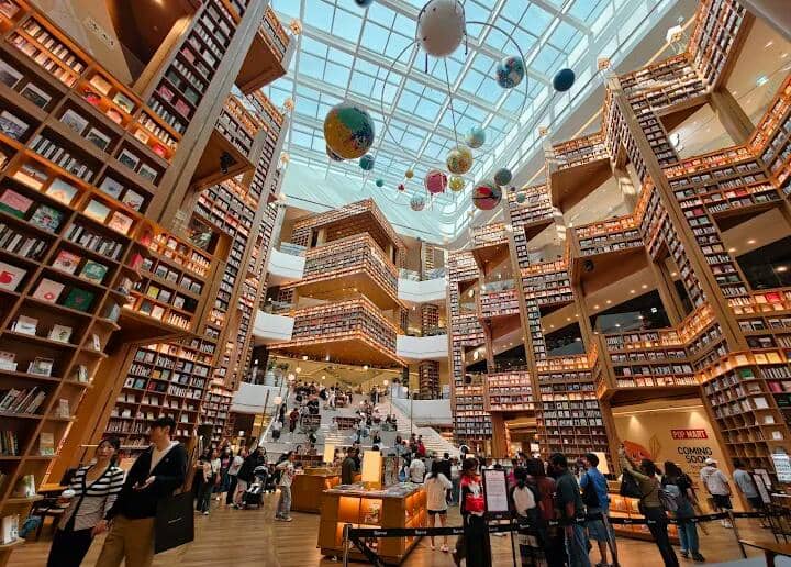 Starfield Library Suwon, Seoul