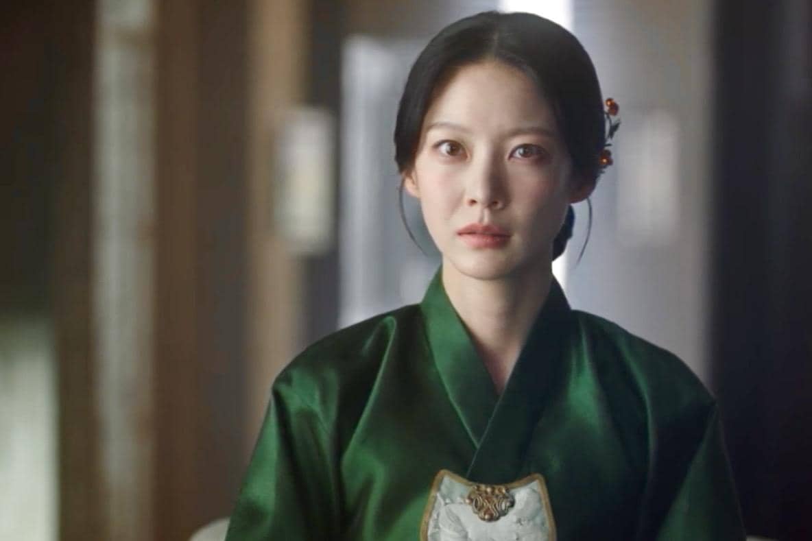 Yoon Yi Rang (Gong Seung Yeon) dalam drakor Perfect Crown 