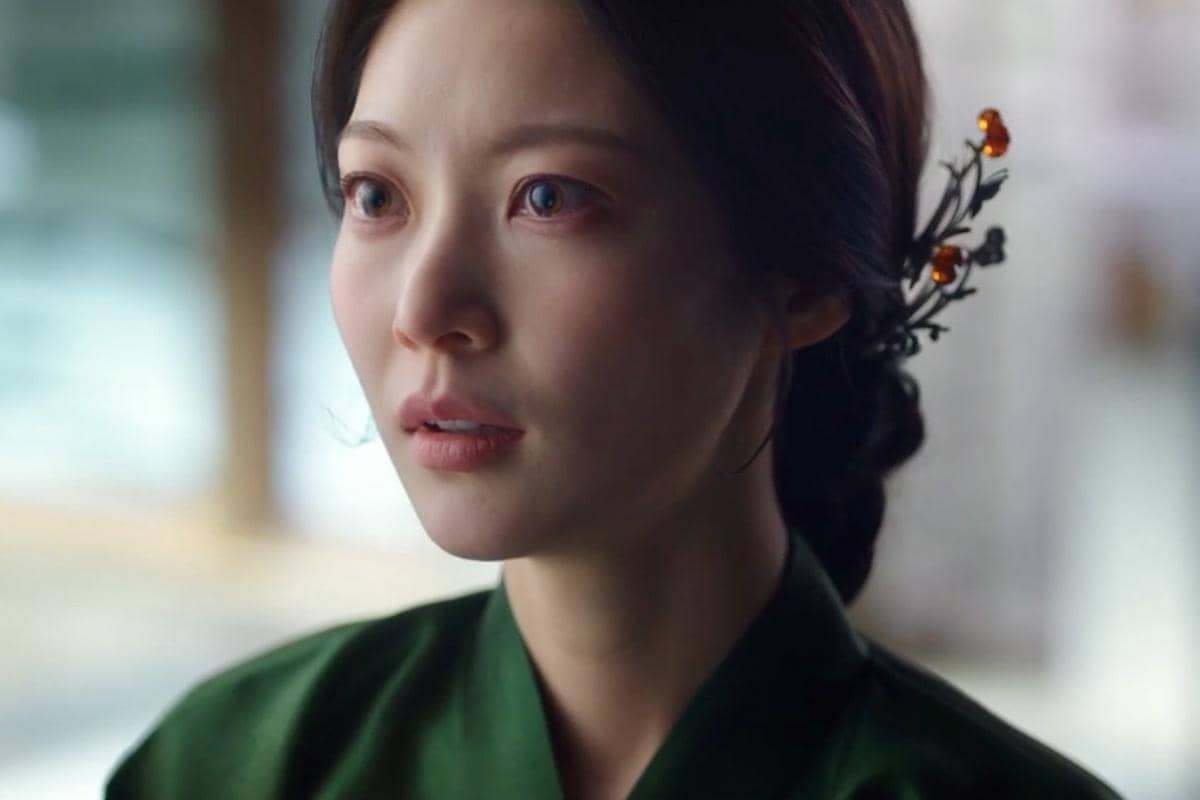 Yoon Yi Rang (Gong Seung Yeon) dalam drakor Perfect Crown 