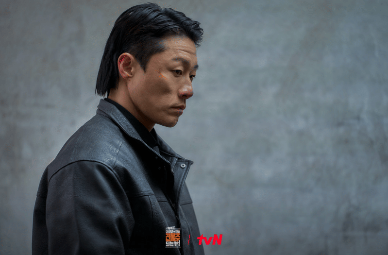 Lee Shin Ki di drama Mad Concrete Dreams