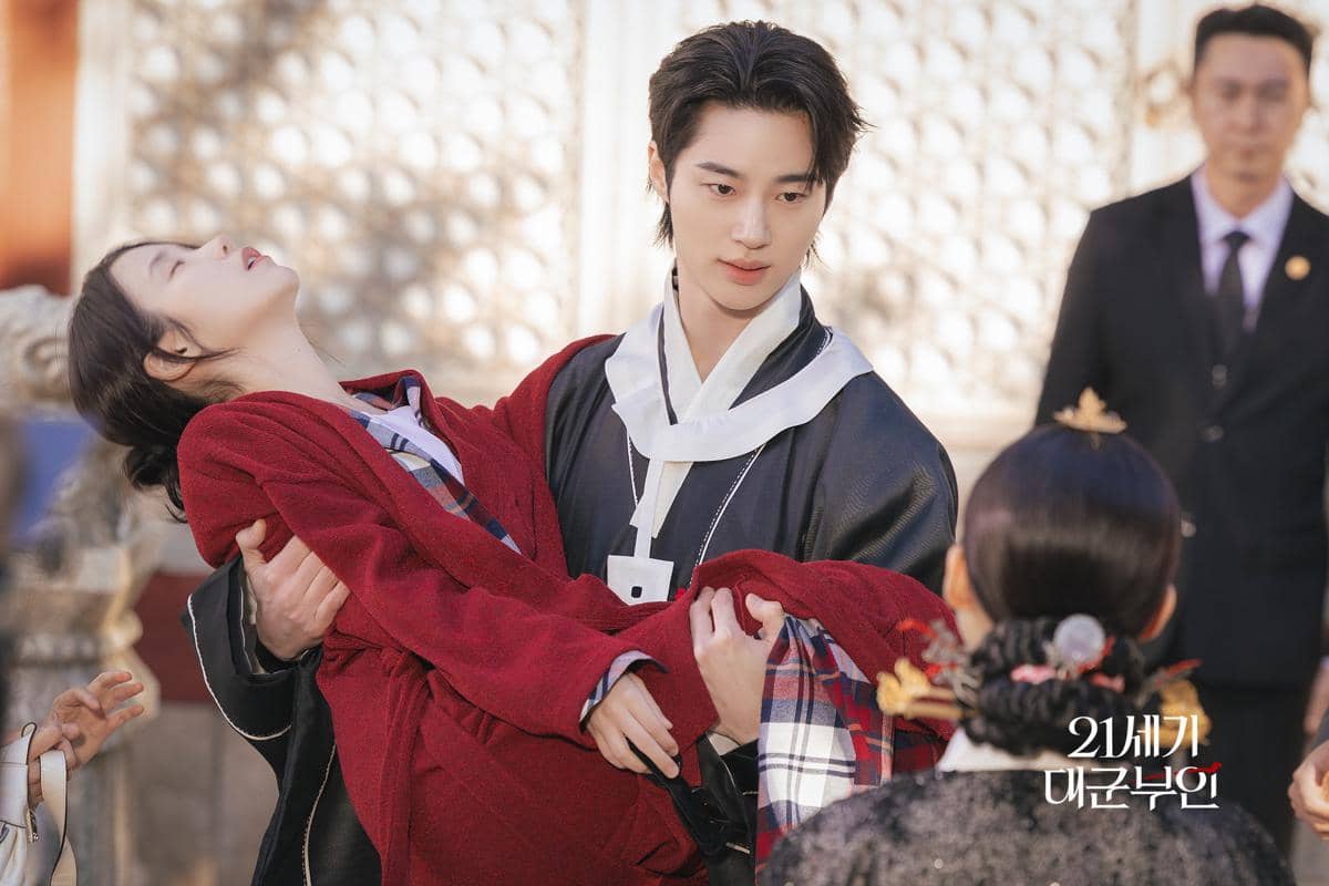 cuplikan drama Perfect Crown