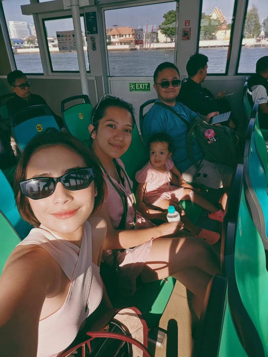 Prilly Latuconsina jalan-jalan di Chinatown Bangkok