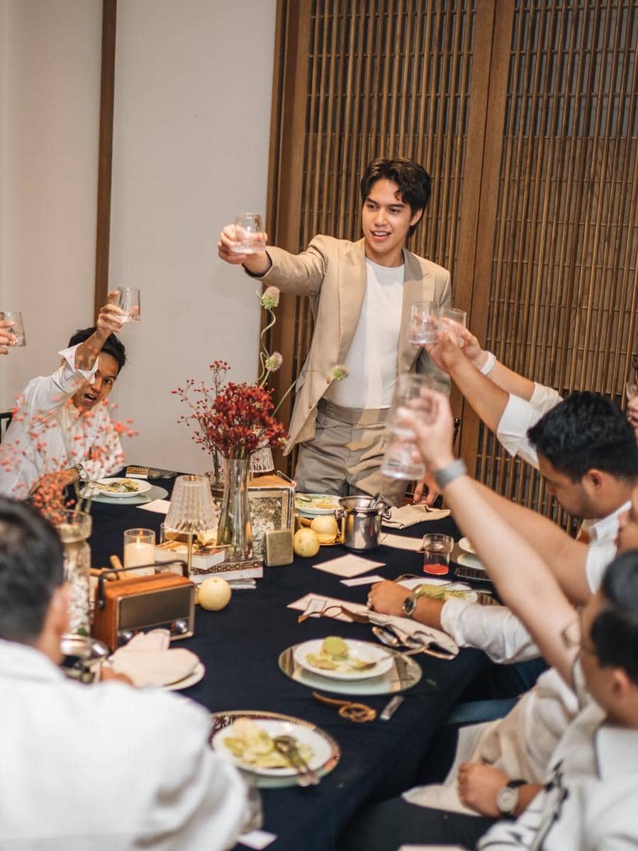 Bachelor Night El Rumi Bareng Groomsmen Jelang Menikah