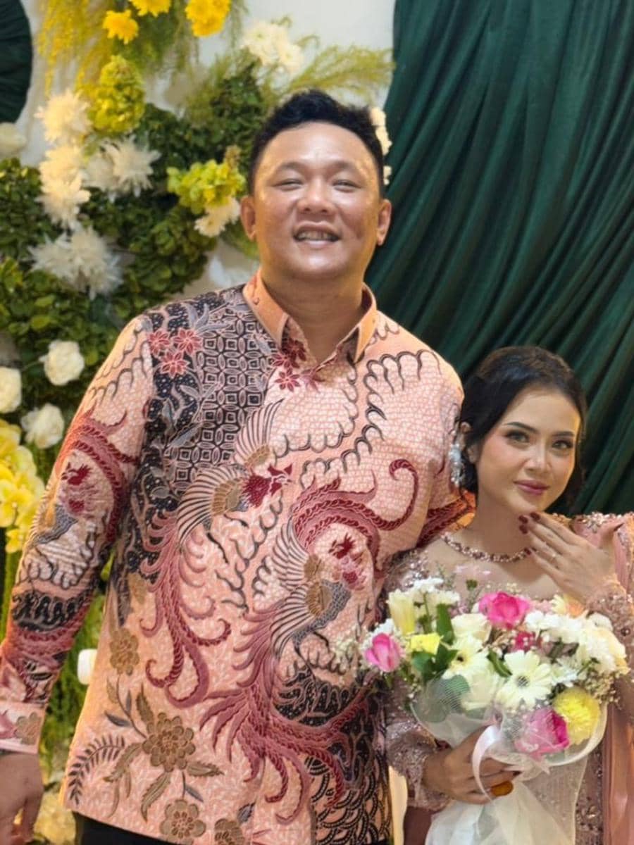 momen lamaran Wancoy dan Sintia