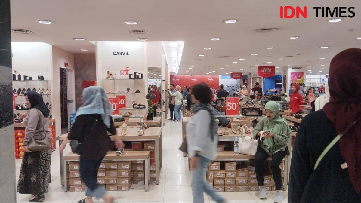 Situasi di Matahari Departement Store International Plaza Palembang (IDN Times/Feny Maulia Agustin)