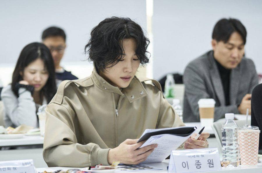 Still cut The Facade of Love