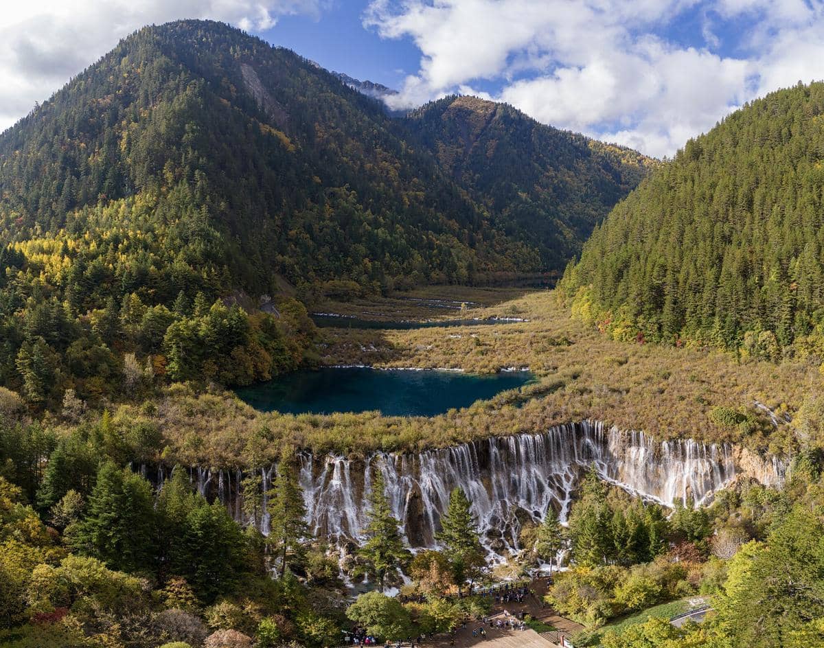 Lembah Jiuzhaigou