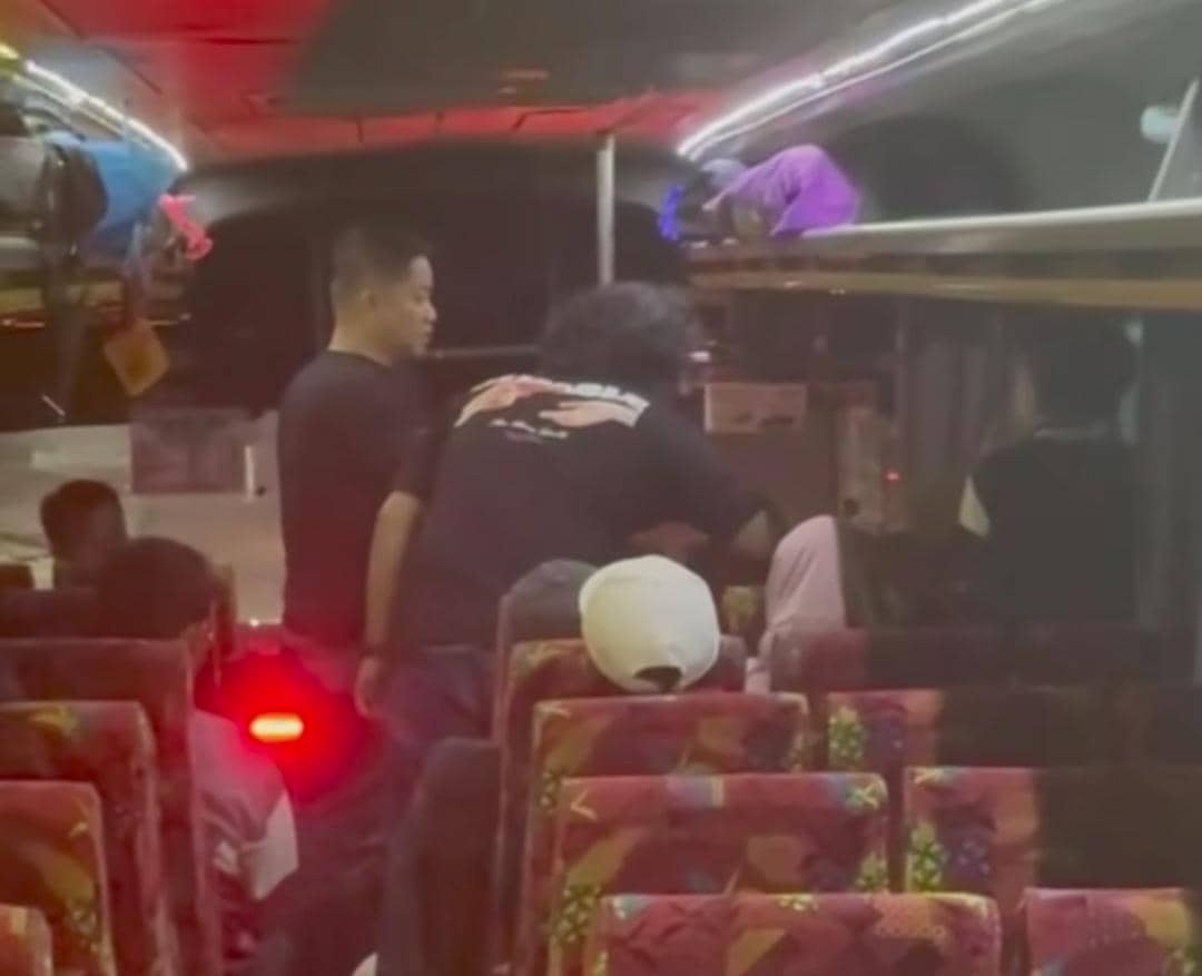 28 Jemaah Umroh Mura Gagal Berangkat, Bos Travel Dicegat di Tol Merak